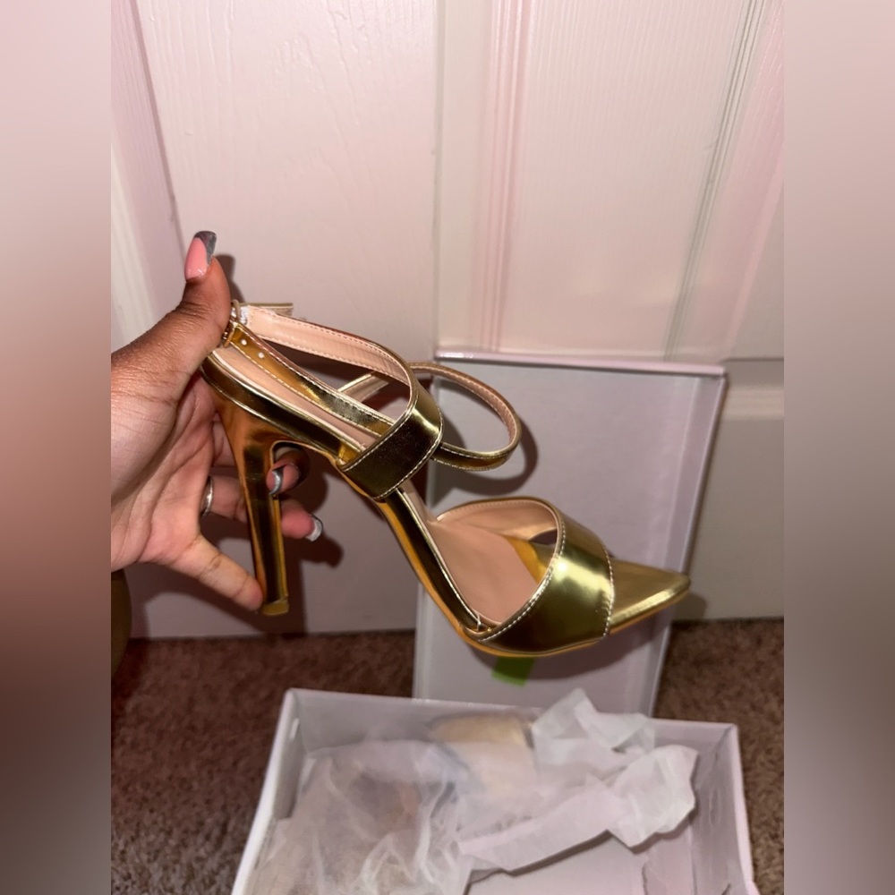 Metallic Stiletto Heeled Ankle Strap Sandals